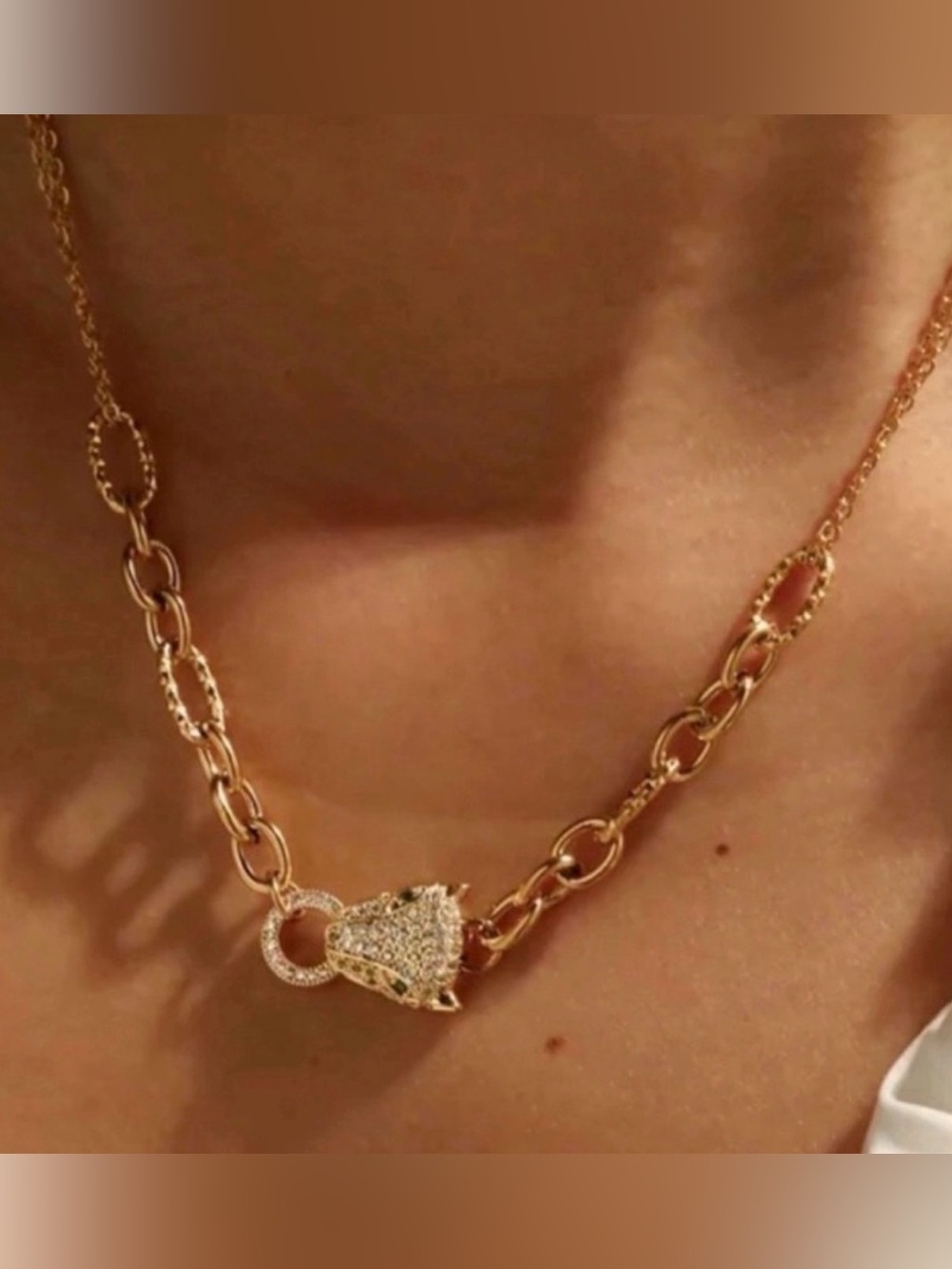 Regal Panthere Head Link Chain Necklace